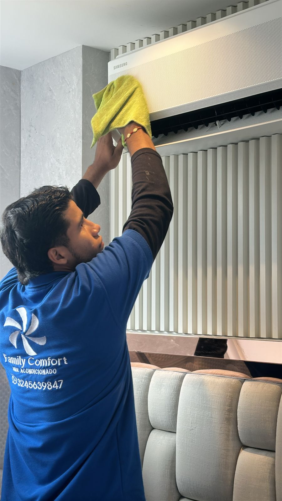 Mantenimiento profesional de aire acondicionado Samsung realizado por Family Comfort